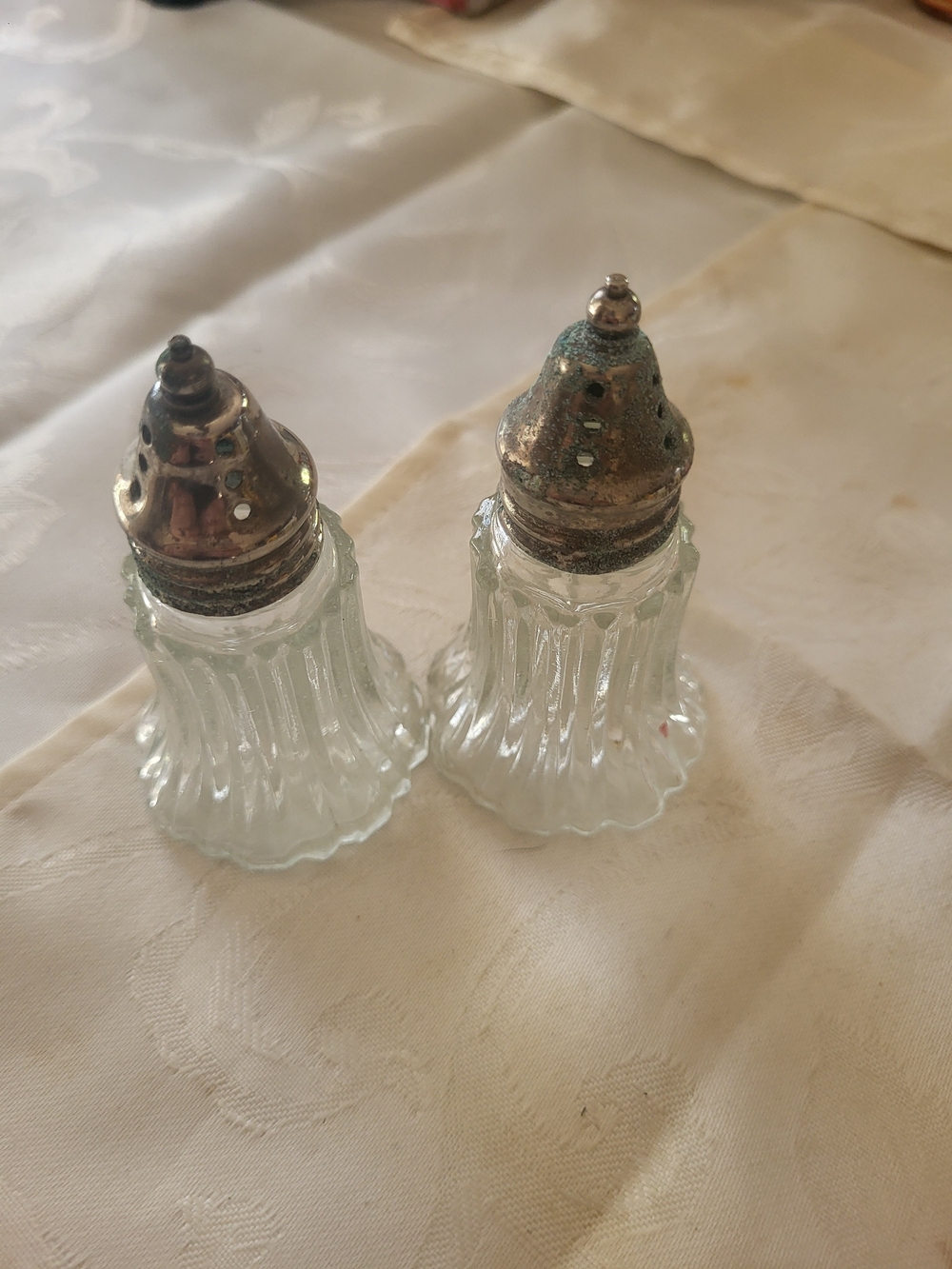 VINTAGE-LEONARD-CRYSTAL-SALT-PEPPER 1950's